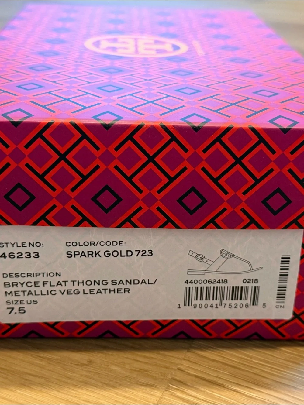 Tory Burch Metallic Gold Logo Thong Sandals - Picture 11 of 13
